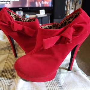 Red Velvet 6" Stiletto Pumps by DEB. Size 8.5